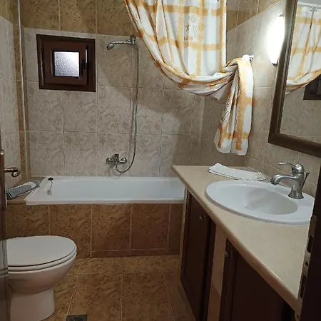 Voula Kourbeti Appartement *