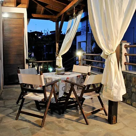 Voula Kourbeti Apartment *