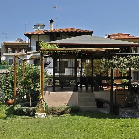Voula Kourbeti * Agios Nikolaos (Chalkidiki)