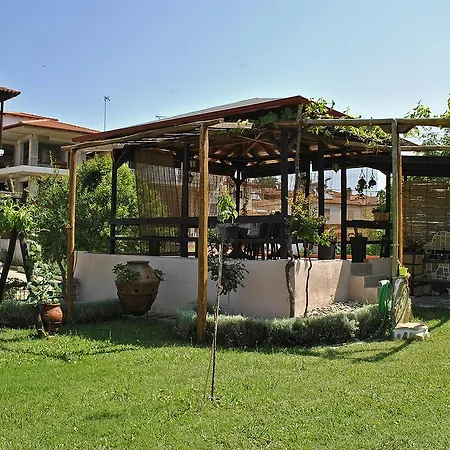 Voula Kourbeti * Agios Nikolaos (Chalkidiki)
